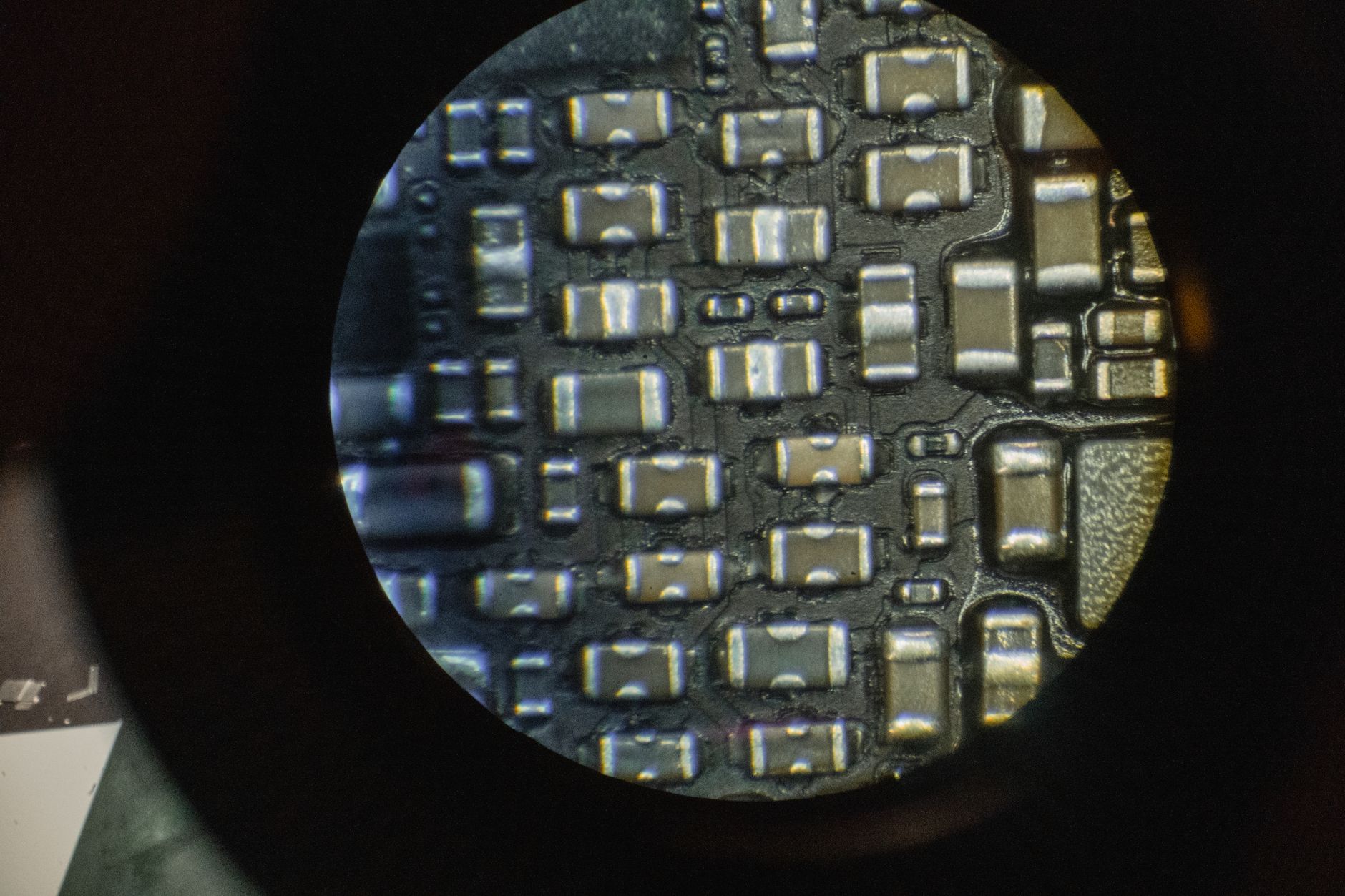 Layanan solder elektronik profesional di Tenggarong dengan teknologi terkini.
