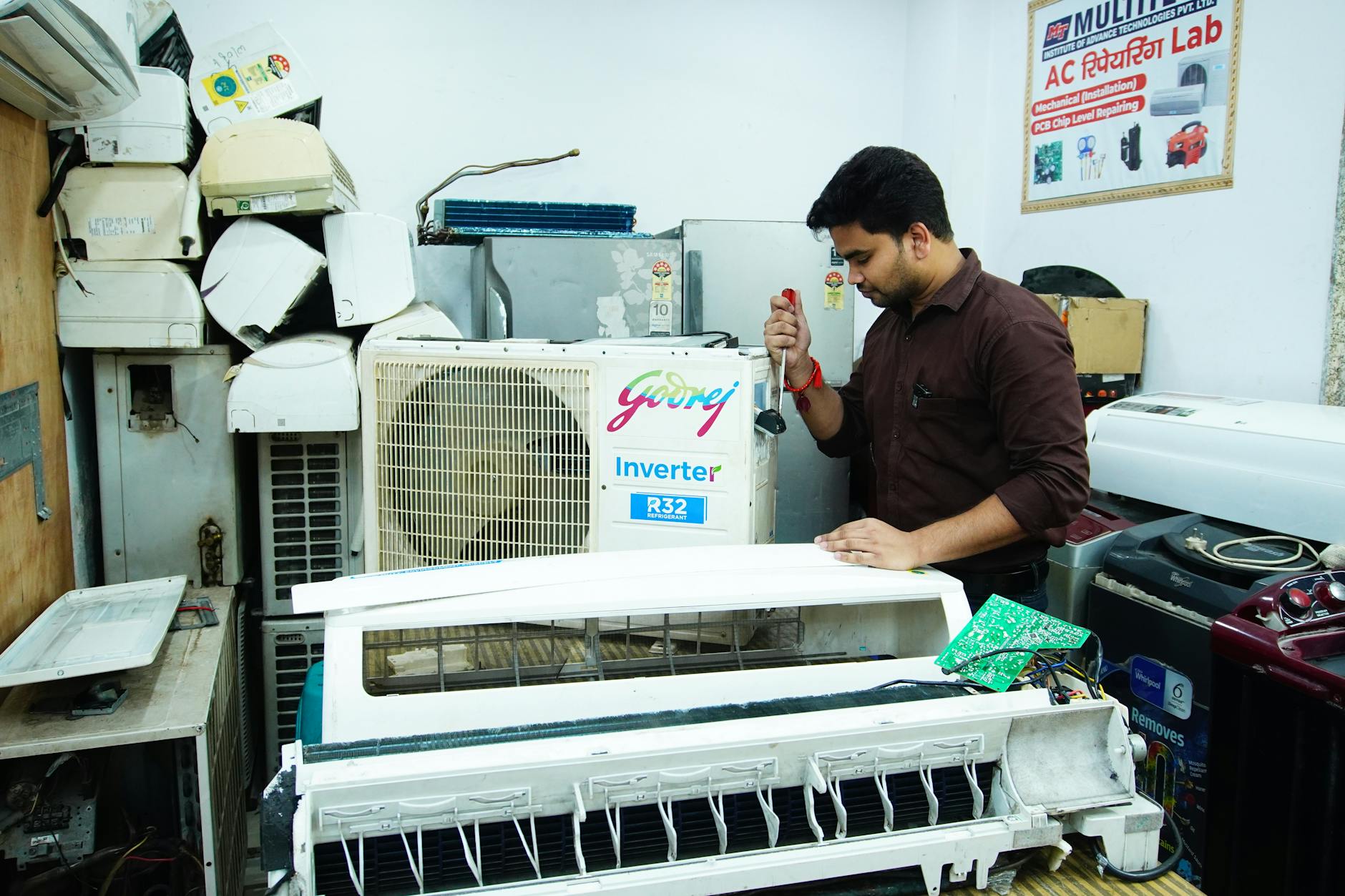 Teknisi servis alat elektronik rumah tangga Tenggarong profesional dan terpercaya